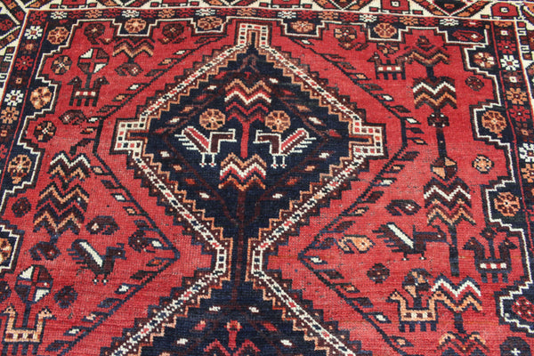 Antique Persian Qashqai Shiraz Tribal Rug 204 × 165 cm – Hand-Knotted Wool