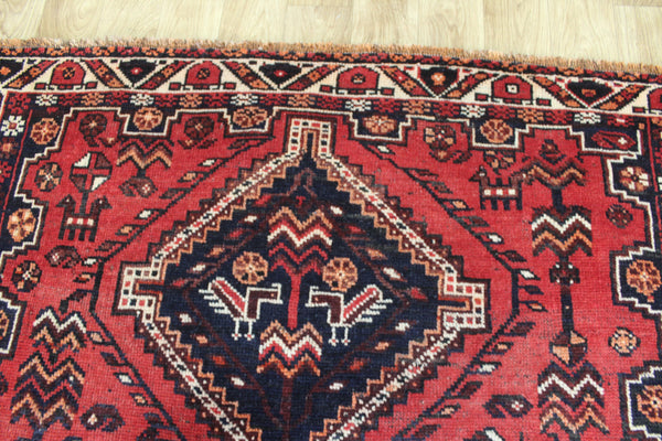 Antique Persian Qashqai Shiraz Tribal Rug 204 × 165 cm – Hand-Knotted Wool
