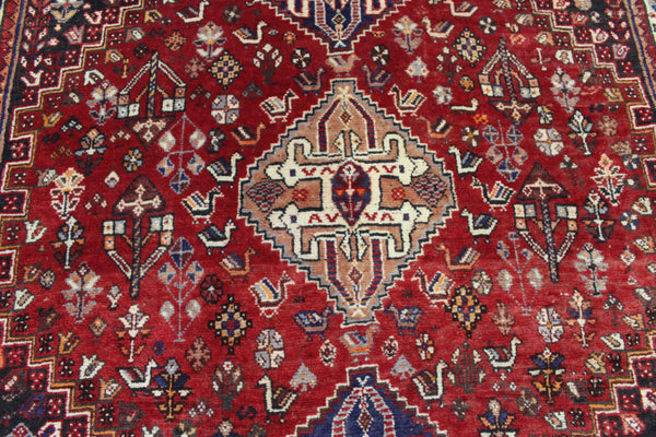 Vintage Persian Shiraz Qashqai Rug 157 × 123 cm – Fine Hand-Knotted Wool Tribal Rug