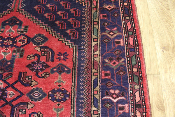 VINTAGE NORTH WEST PERSIAN RUG, VERY HARDWEARING 232 X 142 CM