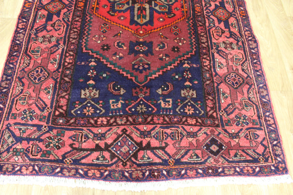 VINTAGE NORTH PERSIAN HAMADAN RUG, VERY HARD WEARING 205 X 138 CM