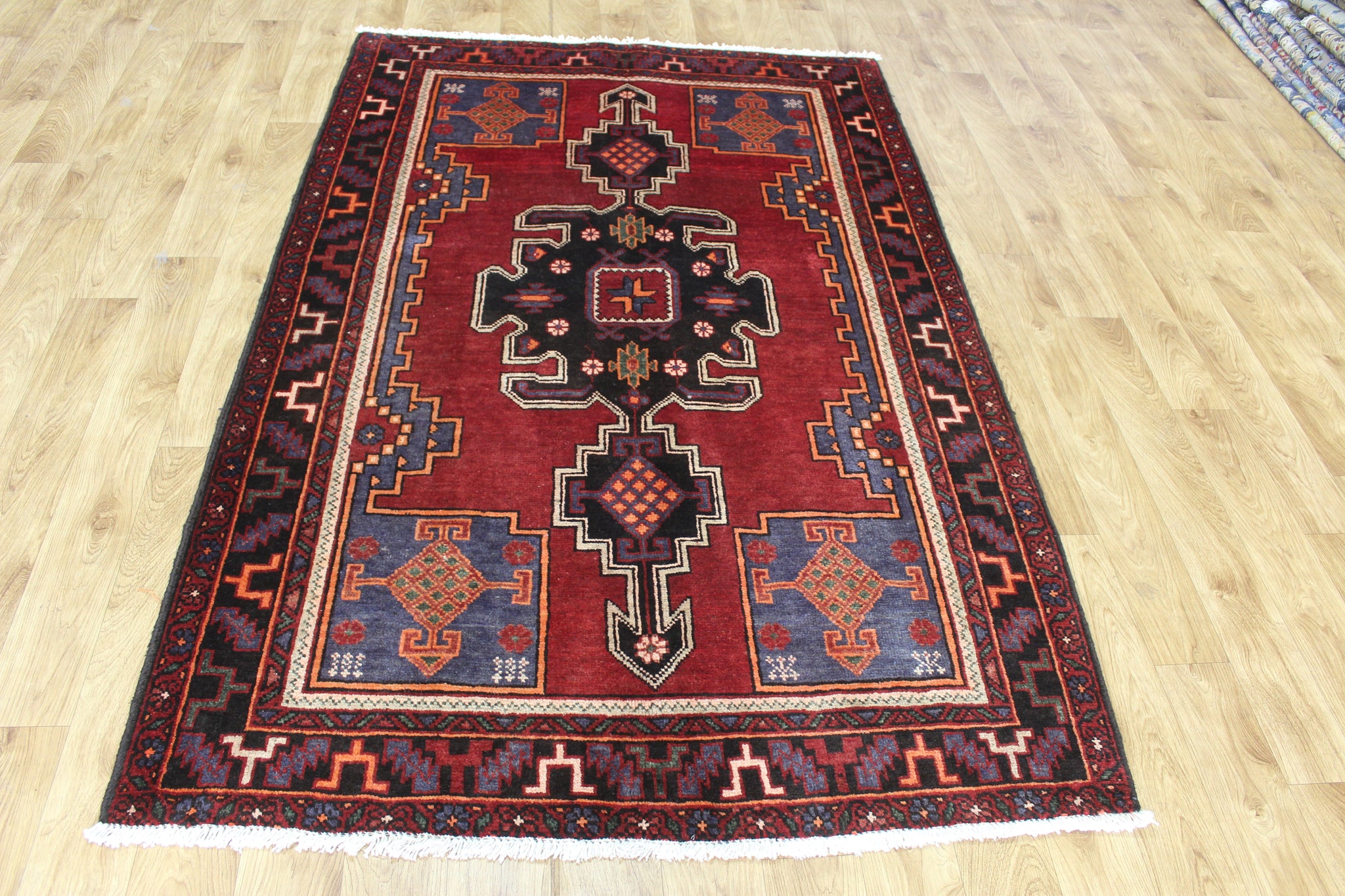 VINTAGE NORTH WEST PERSIAN RUG, VERY HARD WEARING 208 X 135 CM