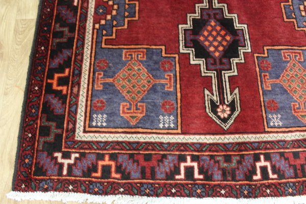 VINTAGE NORTH WEST PERSIAN RUG, VERY HARD WEARING 208 X 135 CM