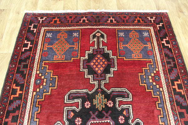 VINTAGE NORTH WEST PERSIAN RUG, VERY HARD WEARING 208 X 135 CM