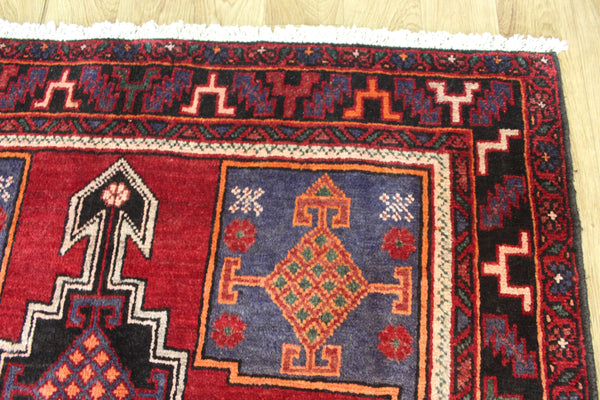 VINTAGE NORTH WEST PERSIAN RUG, VERY HARD WEARING 208 X 135 CM