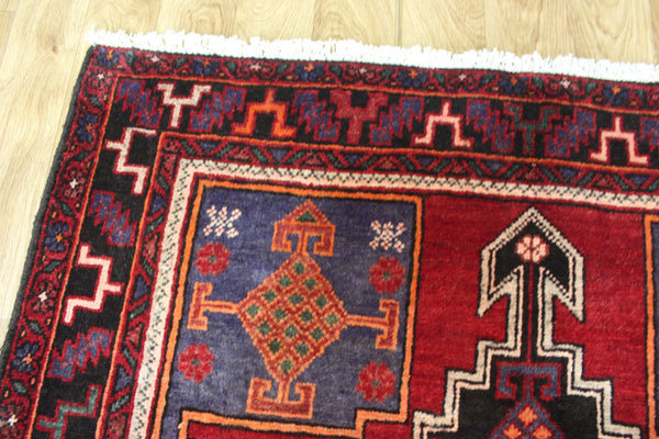 VINTAGE NORTH WEST PERSIAN RUG, VERY HARD WEARING 208 X 135 CM