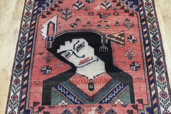 Vintage Persian Qashqai Shiraz Tribal Portrait Rug 180 × 111 cm – Hand-Knotted Wool