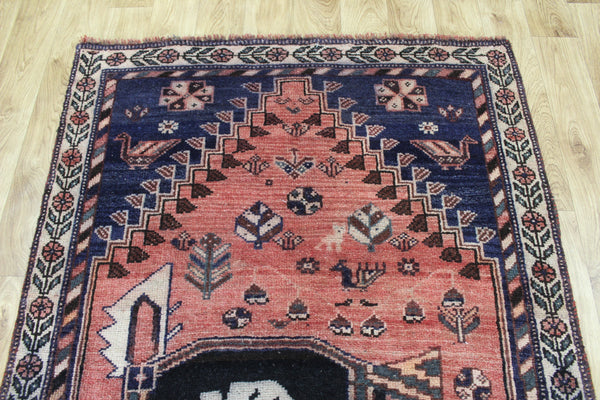 Vintage Persian Qashqai Shiraz Tribal Portrait Rug 180 × 111 cm – Hand-Knotted Wool