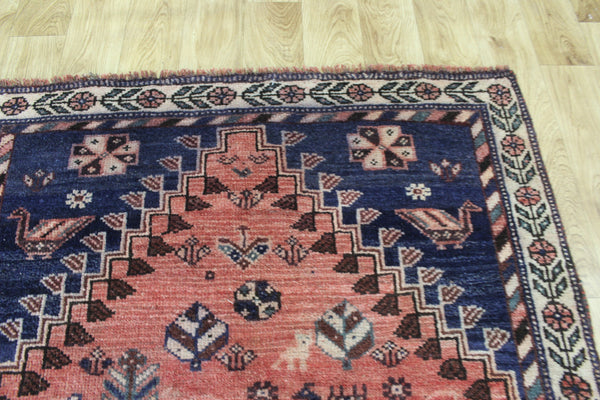 Vintage Persian Qashqai Shiraz Tribal Portrait Rug 180 × 111 cm – Hand-Knotted Wool