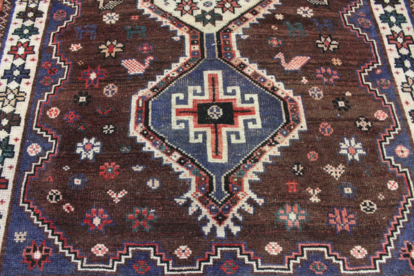 Vintage Persian Qashqai Shiraz Rug 200 × 140 cm – Brown Field Triple Medallion Tribal Design