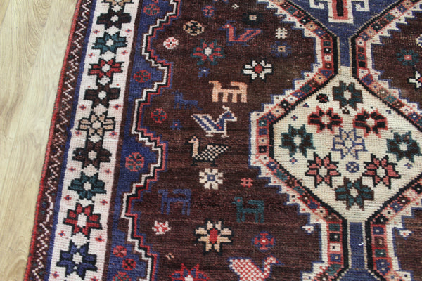 Vintage Persian Qashqai Shiraz Rug 200 × 140 cm – Brown Field Triple Medallion Tribal Design