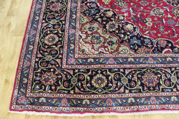Large Persian Mashhad Carpet 394 × 296 cm – Hand-Knotted Wool Medallion Rug