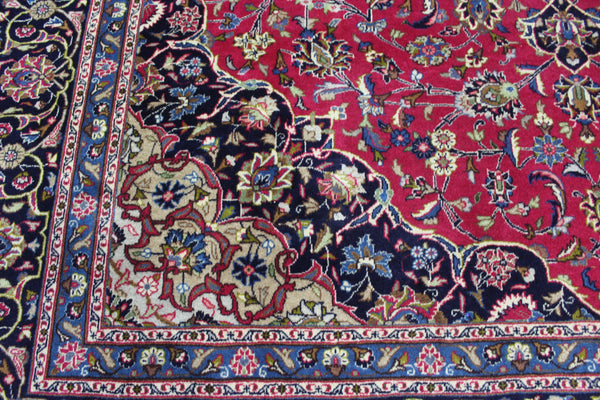 Large Persian Mashhad Carpet 394 × 296 cm – Hand-Knotted Wool Medallion Rug