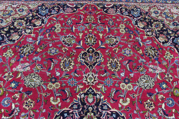 Large Persian Mashhad Carpet 394 × 296 cm – Hand-Knotted Wool Medallion Rug