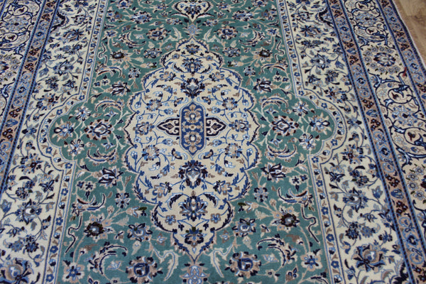 Persian Nain Wool & Silk Rug 310 × 204 cm – Fine Hand-Knotted Soft Green Carpet