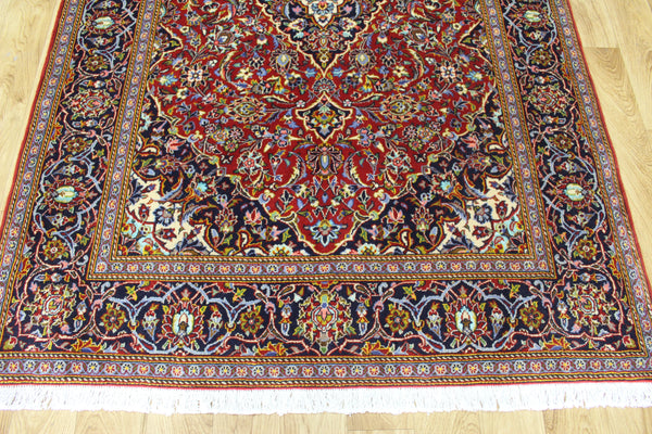 FINE PERSIAN KASHAN RUG WOOL AND SILK 218 X 142 CM