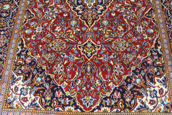 FINE PERSIAN KASHAN RUG WOOL AND SILK 218 X 142 CM