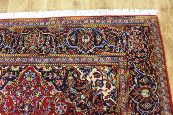 FINE PERSIAN KASHAN RUG WOOL AND SILK 218 X 142 CM