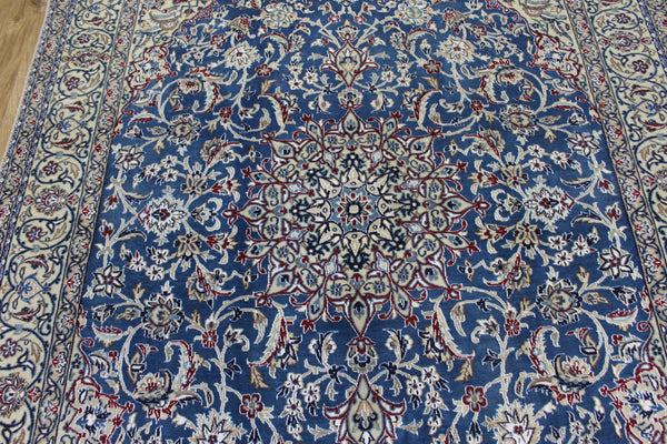 Persian Nain Wool & Silk Rug 244 × 192 cm – Hand-Knotted Blue Medallion Carpet