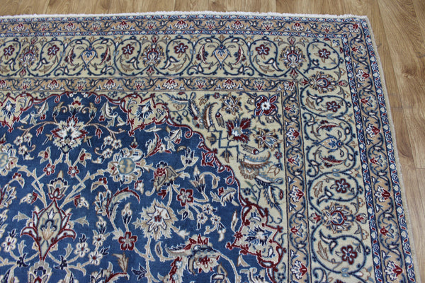Persian Nain Wool & Silk Rug 244 × 192 cm – Hand-Knotted Blue Medallion Carpet