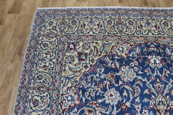 Persian Nain Wool & Silk Rug 244 × 192 cm – Hand-Knotted Blue Medallion Carpet