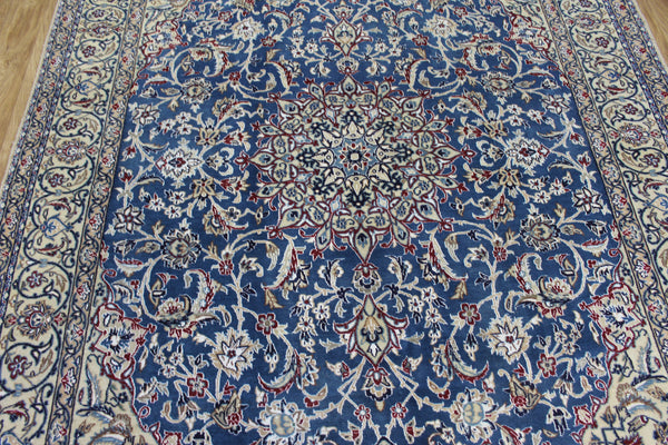 Persian Nain Wool & Silk Rug 244 × 192 cm – Hand-Knotted Blue Medallion Carpet