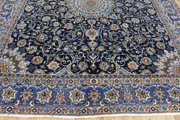 Vintage Persian Kashmir Carpet 326 × 282 cm – Hand-Knotted Floral Medallion Rug