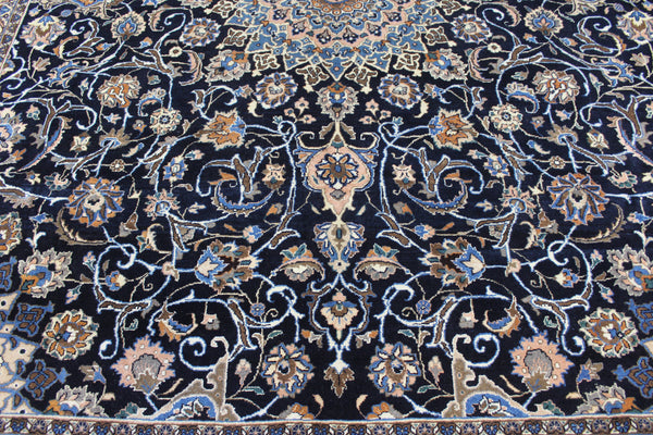 Vintage Persian Kashmir Carpet 326 × 282 cm – Hand-Knotted Floral Medallion Rug