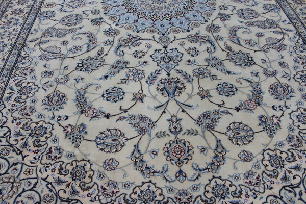Large Persian Nain Wool &amp; Silk Carpet 421 × 290 cm – Fine Hand-Knotted Floral Rug