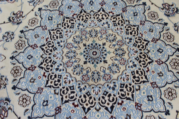 Large Persian Nain Wool &amp; Silk Carpet 421 × 290 cm – Fine Hand-Knotted Floral Rug