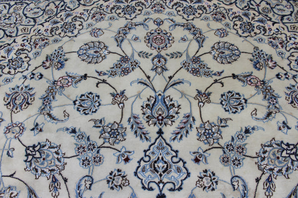 Large Persian Nain Wool &amp; Silk Carpet 421 × 290 cm – Fine Hand-Knotted Floral Rug