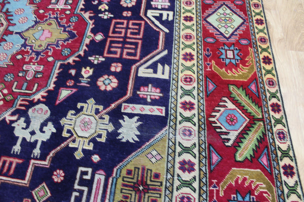 Vintage Persian Heriz Carpet 387 × 270 cm – Hand-Knotted Wool Geometric Rug