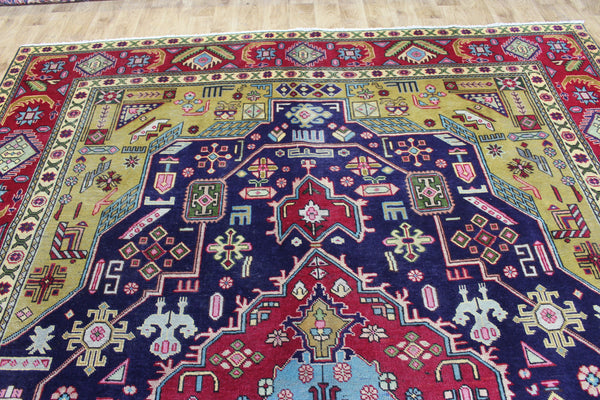Vintage Persian Heriz Carpet 387 × 270 cm – Hand-Knotted Wool Geometric Rug