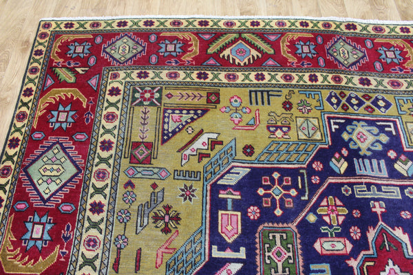 Vintage Persian Heriz Carpet 387 × 270 cm – Hand-Knotted Wool Geometric Rug