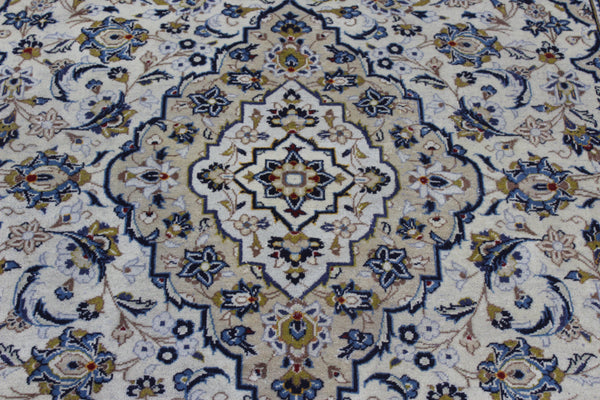 Persian Kashan Rug 293 × 200 cm – Hand-Knotted Wool Floral Medallion Carpet
