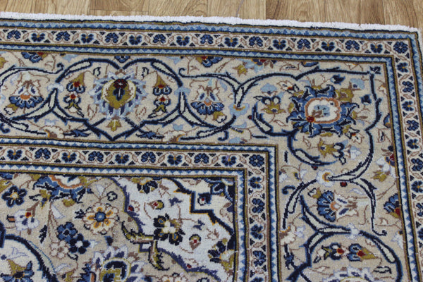Persian Kashan Rug 293 × 200 cm – Hand-Knotted Wool Floral Medallion Carpet
