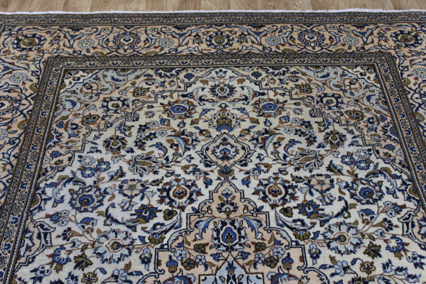 Persian Kashan Rug 307 × 202 cm – Hand-Knotted Wool Floral Medallion Carpet
