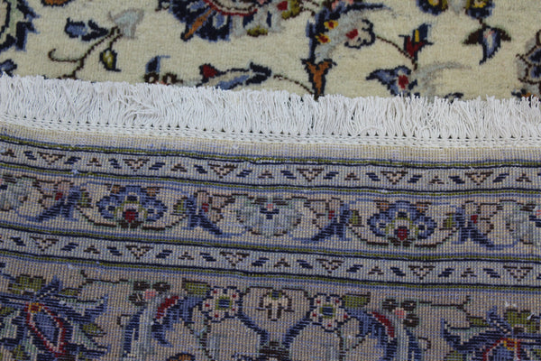 Persian Kashan Carpet 348 × 243 cm – Hand-Knotted Wool Rug