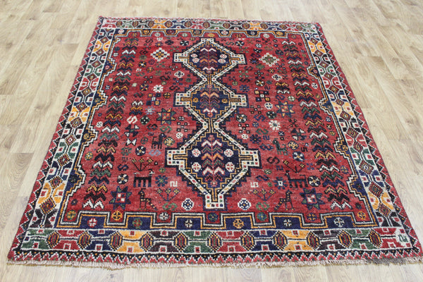Vintage Persian Qashqai Shiraz Rug 193 × 160 cm – Hand-Knotted Tribal Wool Rug