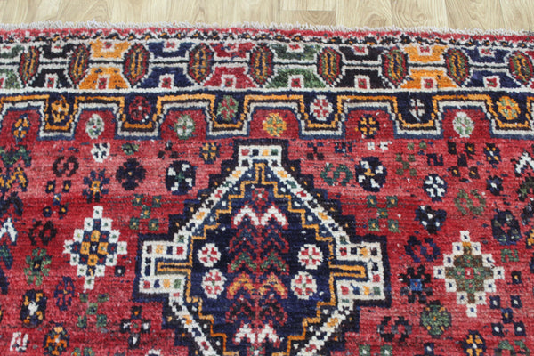 Vintage Persian Qashqai Shiraz Rug 193 × 160 cm – Hand-Knotted Tribal Wool Rug