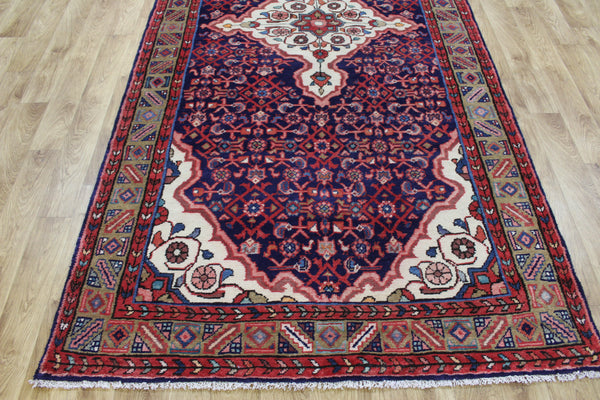 Persian Hamedan Long Rug 303 × 150 cm – Hand-Knotted Wool Tribal Carpet