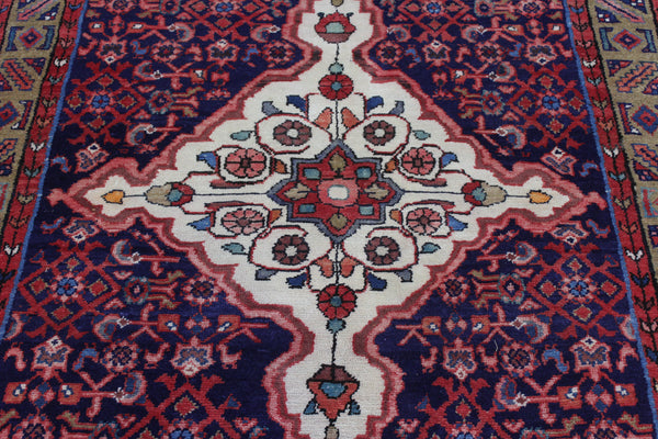 Persian Hamedan Long Rug 303 × 150 cm – Hand-Knotted Wool Tribal Carpet