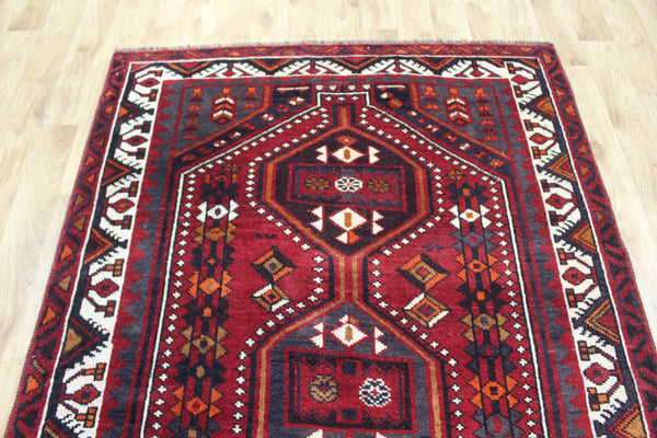 Vintage Persian Shiraz Qashqai Rug 248 × 145 cm – Hand-Knotted Wool Tribal Carpet