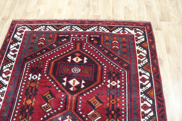 Vintage Persian Shiraz Qashqai Rug 248 × 145 cm – Hand-Knotted Wool Tribal Carpet