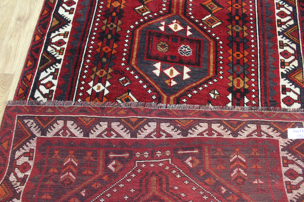 Vintage Persian Shiraz Qashqai Rug 248 × 145 cm – Hand-Knotted Wool Tribal Carpet