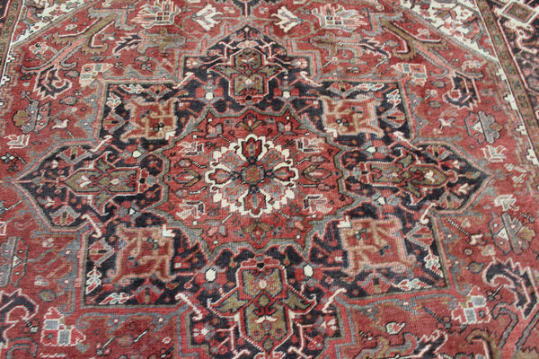 Antique Persian Heriz Carpet 345 × 250 cm – 1930s Hand-Knotted Wool Rug