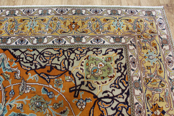 VINTAGE HANDMADE PERSIAN TABRIZ CARPET WITH FINE FLORAL DESIGN  300 X 210 CM