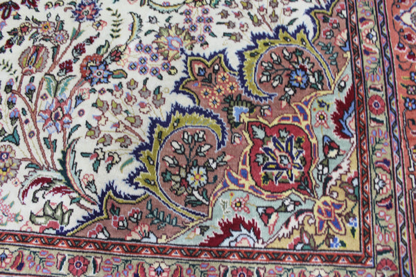 FINE PERSIAN TABRIZ CARPET EXCELLENT FLORAL DESIGN AND SUPERB COLURS 310 X 200 CM