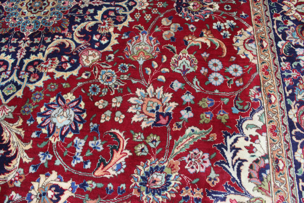 SIGNED PERSIAN TABRIZ CARPET WITH GREAT DESIGN AND SUPERB COLOURS  340 X 243CM