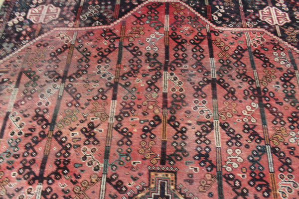 ANTIQUE PERSIAN RUG OF TRADITIONAL FLORAL DESIGN 265 X 185 CM